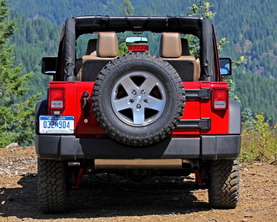  Jeep Wrangler 2012 года  (фото 23 из 56)